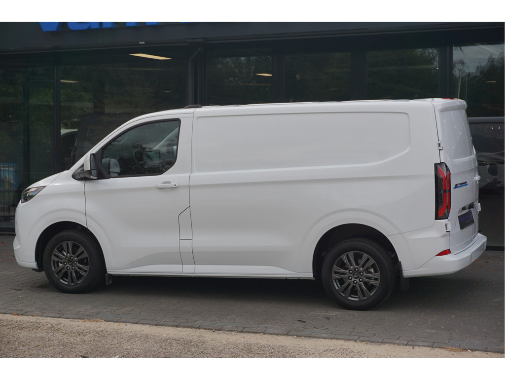56883224-ford-transit-custom-3