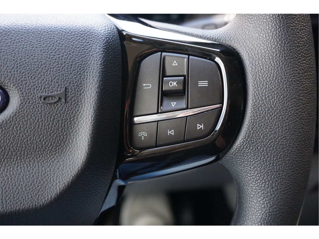 56883252-ford-transit-custom-12