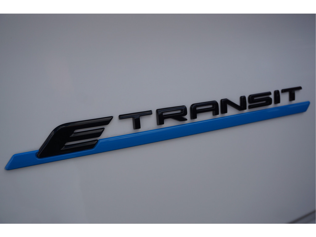 56883252-ford-transit-custom-14
