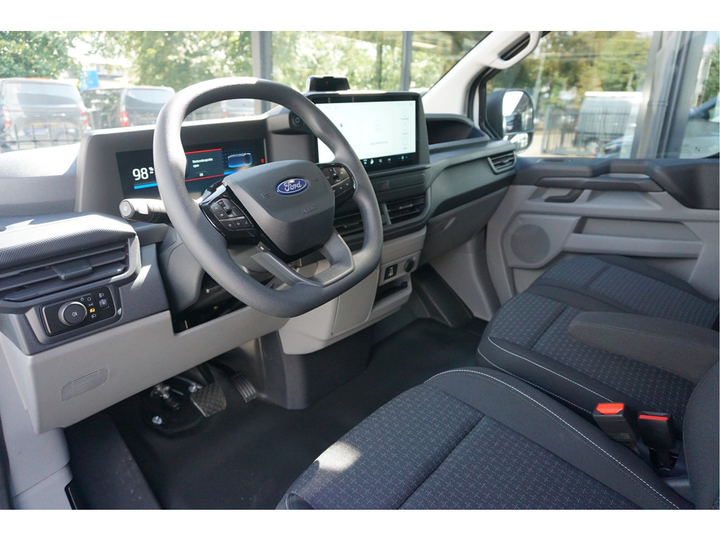 56883252-ford-transit-custom-7