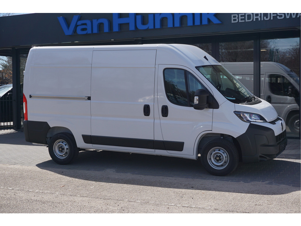 57089045-citroen-jumper-7