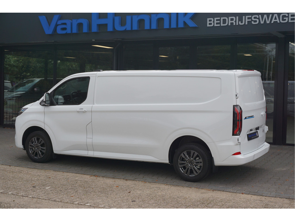 57097188-ford-e-transit-custom-3