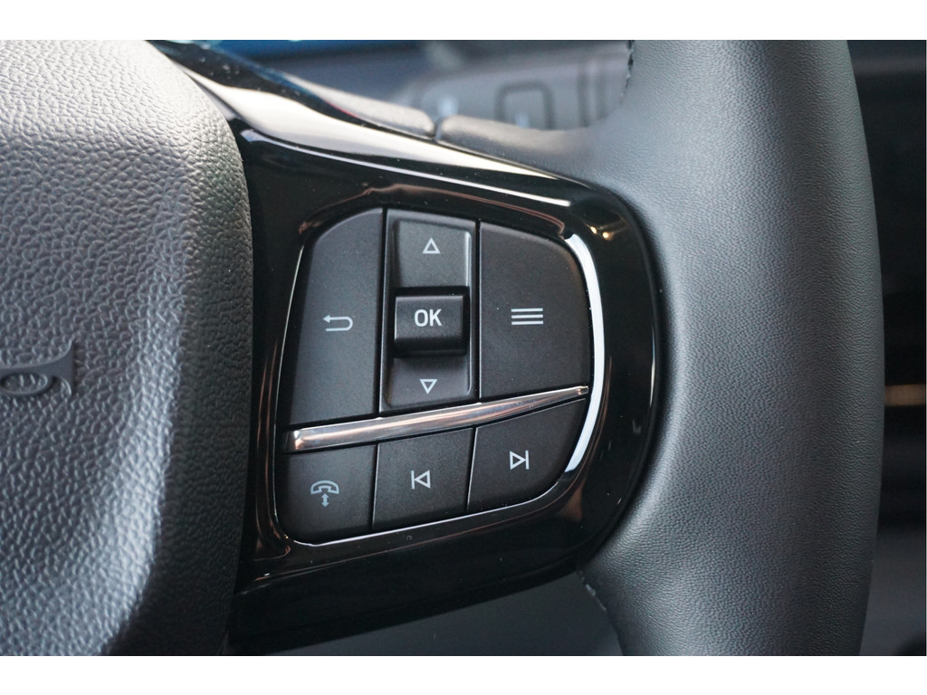 57260348-ford-e-transit-custom-15
