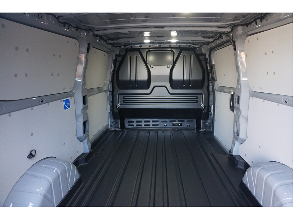 57311911-ford-transit-custom-7