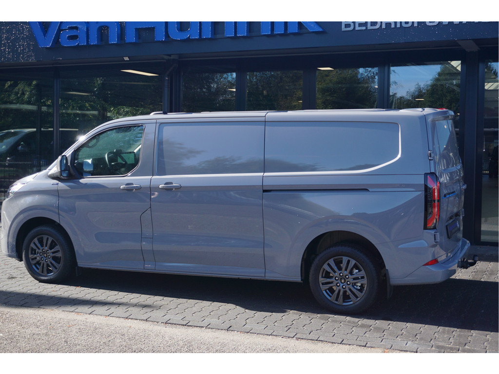 57318609-ford-e-transit-custom-3