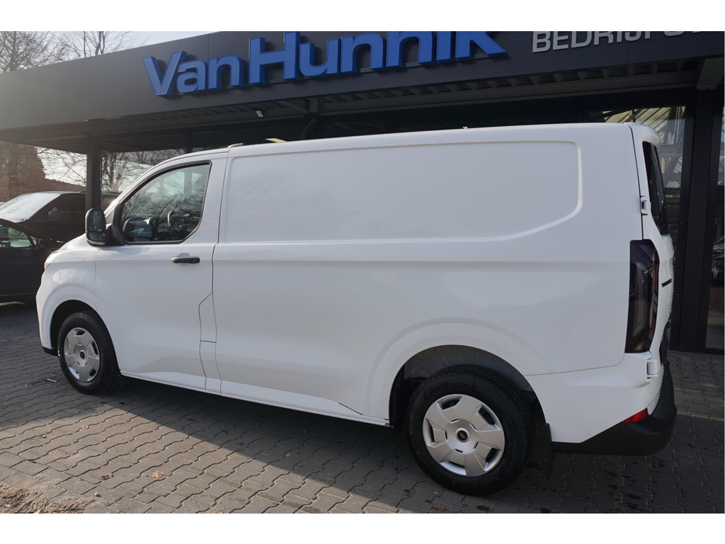 57539970-ford-transit-custom-3