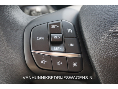 33992100-ford-transit-custom-13