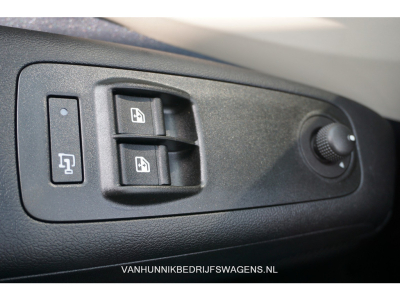 35569490-opel-movano-18