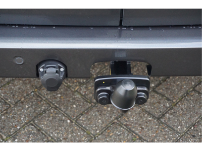 37358810-ford-transit-custom-19