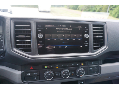 38016642-volkswagen-crafter-11