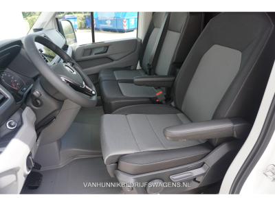 38016725-volkswagen-crafter-20