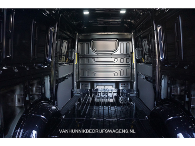 38016725-volkswagen-crafter-7