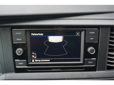 38921718-volkswagen-transporter-13