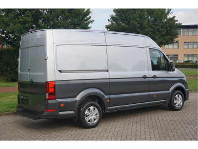 38977176-volkswagen-crafter-4