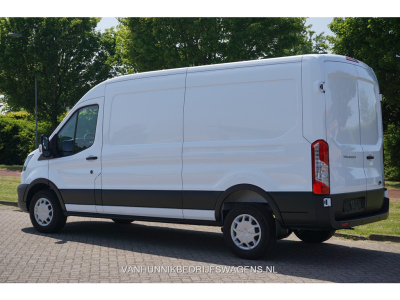 40041877-ford-transit-3
