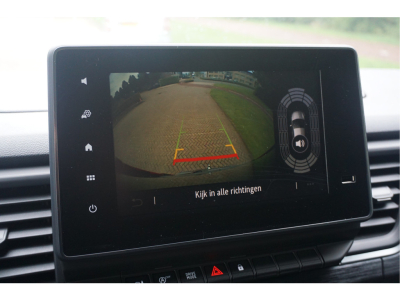 40347817-renault-trafic-14