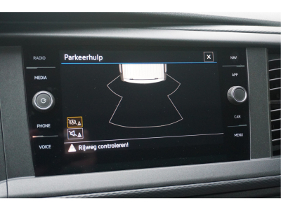 41241034-volkswagen-transporter-13