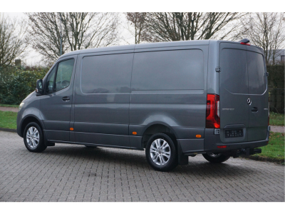 41811265-mercedes-benz-sprinter-3