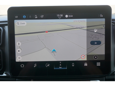 42123765-peugeot-boxer-12