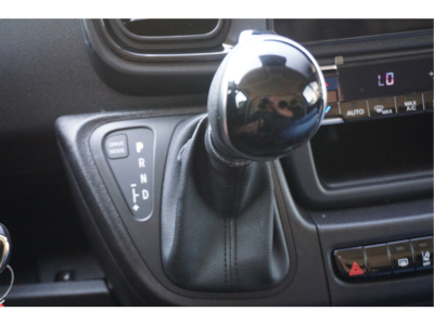 42123765-peugeot-boxer-16