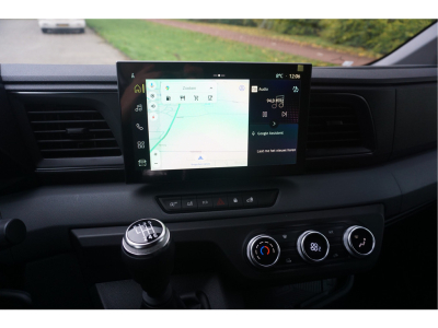 42138713-renault-master-9