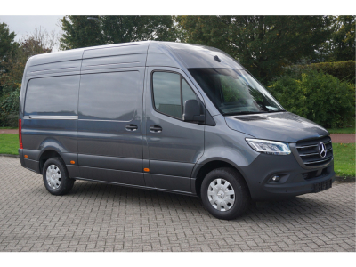 42171081-mercedes-benz-sprinter-6