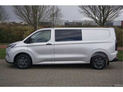 42668904-ford-transit-custom-2