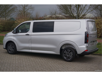 42668904-ford-transit-custom-3