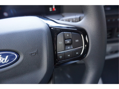 42668948-ford-transit-custom-16