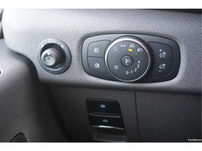 43570960-ford-transit-18
