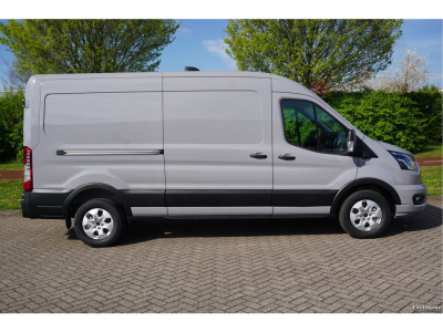 43572535-ford-transit-5