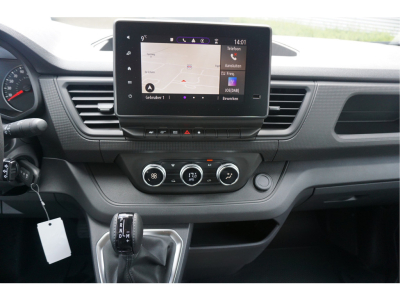 43764346-renault-trafic-10