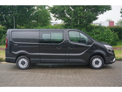 43764346-renault-trafic-5