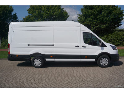 45143324-ford-transit-6