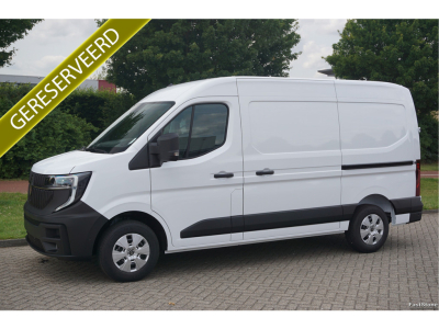 45747112-renault-master-1