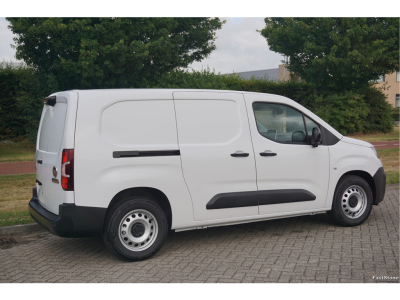 46226189-fiat-e-doblo-4