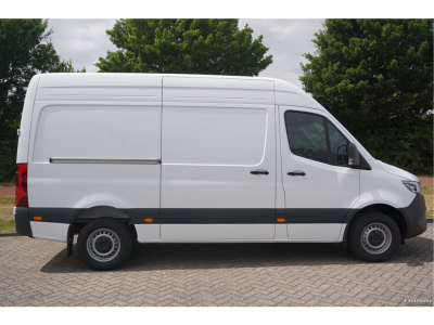 46552917-mercedes-benz-sprinter-5