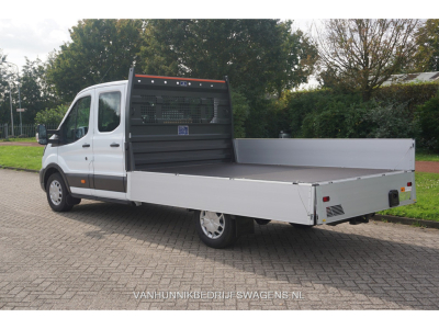 46562670-ford-transit-4