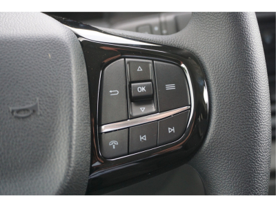 46765831-ford-transit-custom-15