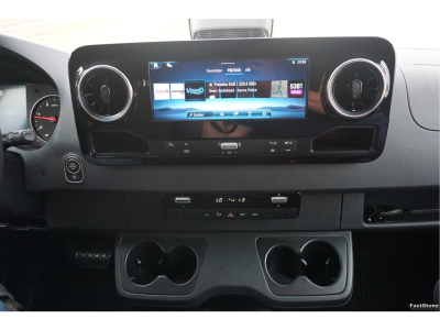 47569390-mercedes-benz-sprinter-11