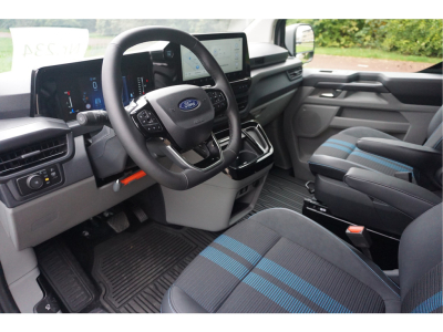 47964539-ford-transit-custom-9