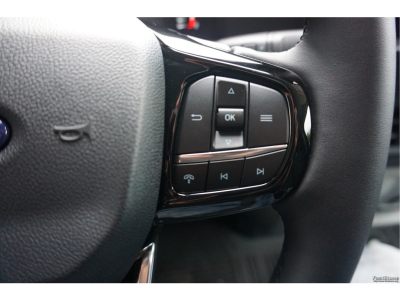 47968482-ford-transit-custom-13