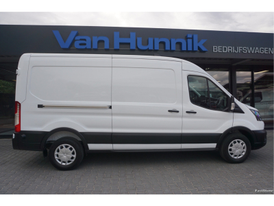 47983379-ford-transit-5