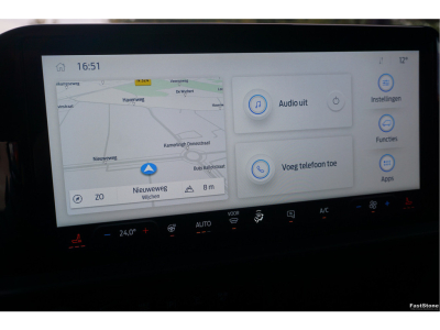 48124989-ford-transit-custom-13