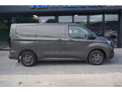 48125136-ford-transit-custom-5