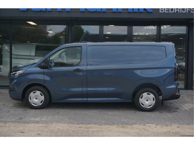 48250545-ford-transit-custom-2
