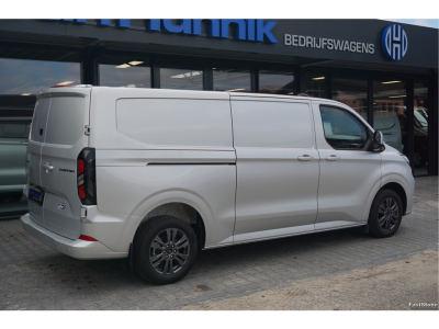 48287413-ford-transit-custom-4