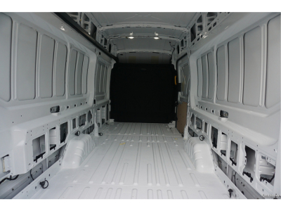 48400529-ford-transit-8