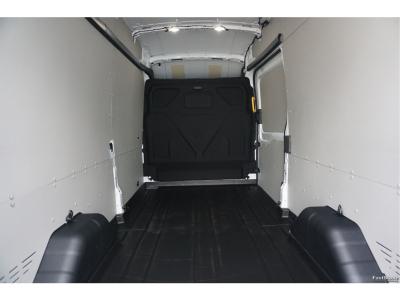 48947727-ford-transit-7