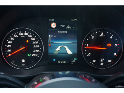 49980848-mercedes-benz-vito-10